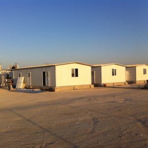 کمپ پرسنلی با سازه پیچ و مهره ایی (پیچ مخفی )